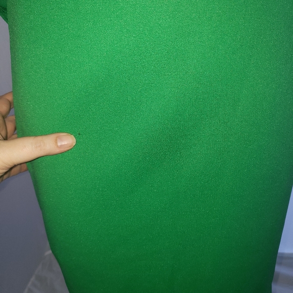 Bright green Mermaid style Ariel skirt - Picture 8 of 9